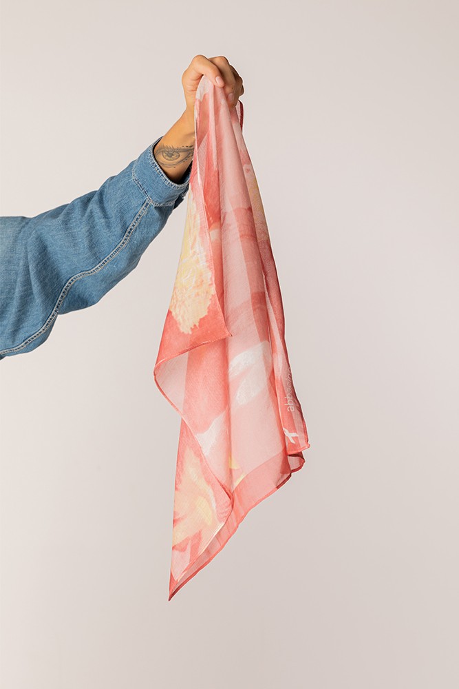 Abbacino Bandana De Seda Rosa A Favor De La AECC