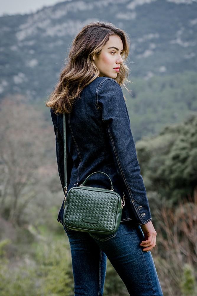 Abbacino Bandolera de piel trenzada en verde