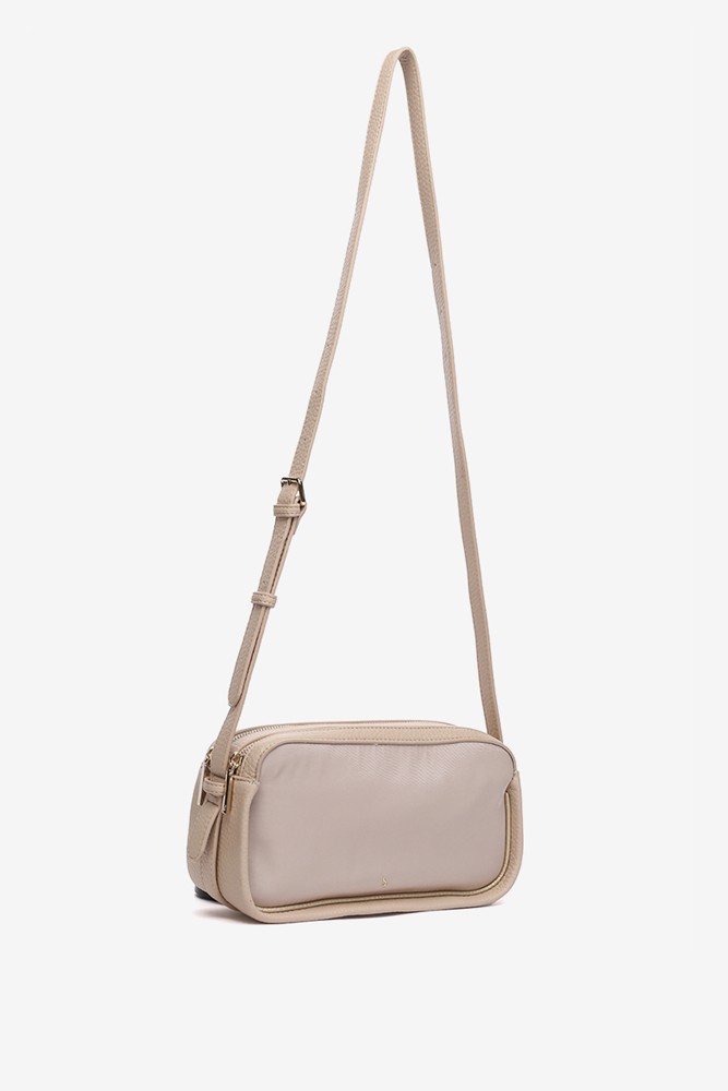 Abbacino Bandolera En Materiales Reciclados Beige