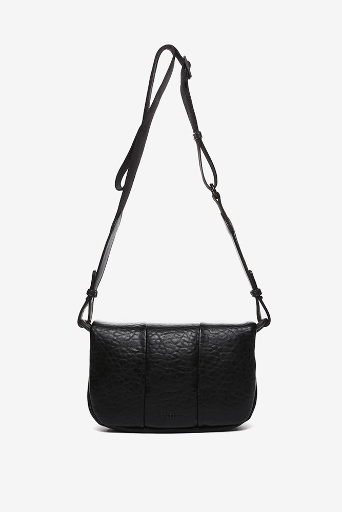 Abbacino Bandolera En Materiales Reciclados Negro