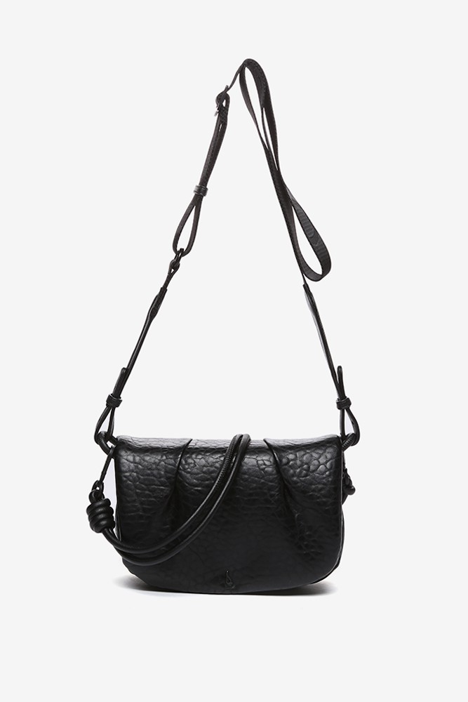 Abbacino Bandolera En Materiales Reciclados Negro