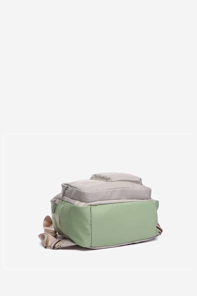 Abbacino Mochila En Materiales Reciclados En Gris