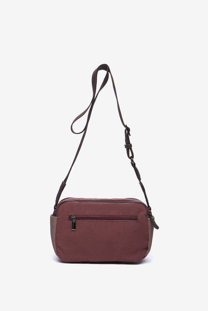 Abbacino Bandolera En Materiales Reciclados Burdeos