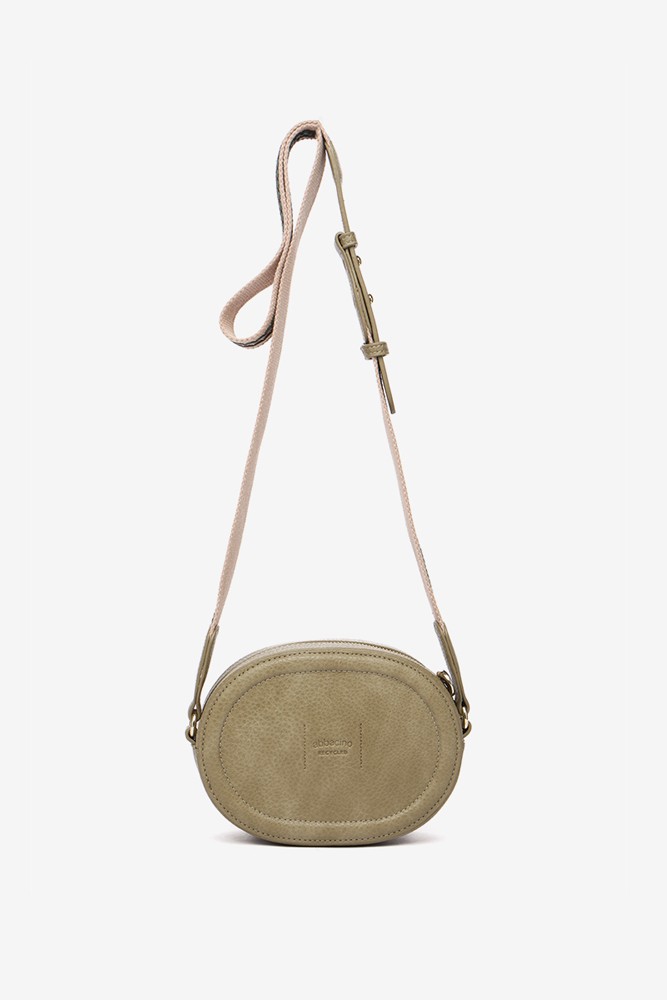 Abbacino Bandolera En Materiales Reciclados En Verde