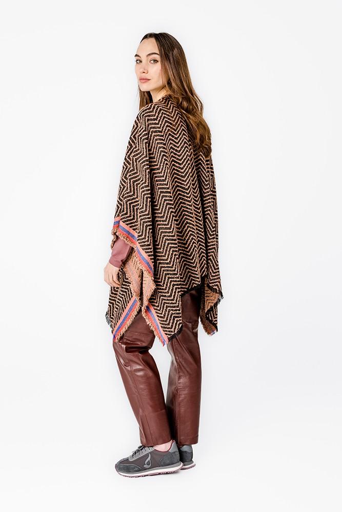Abbacino Poncho Con Estampado Geométrico En Tonos Rosas