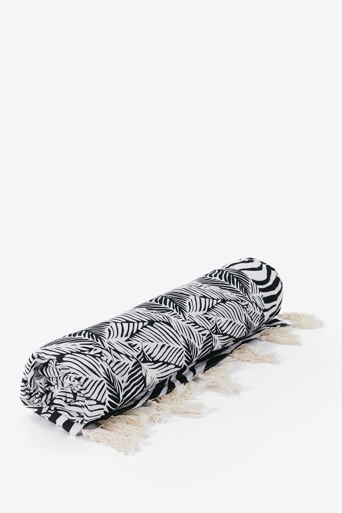 Abbacino Toalla De Playa Con Estampado Tropical En Blanco Y Negro