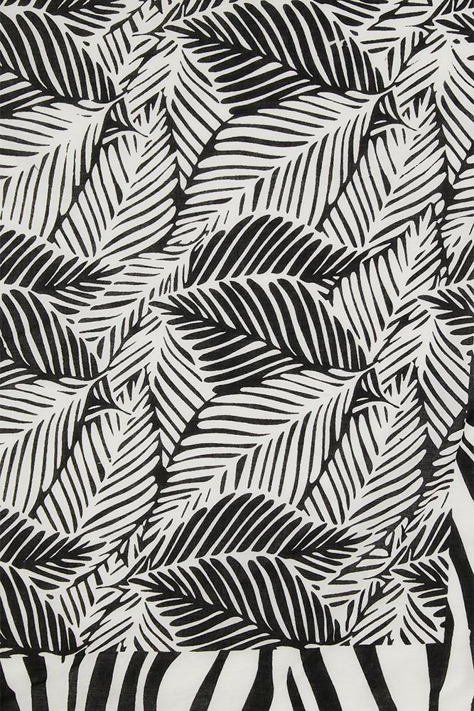 Abbacino Toalla De Playa Con Estampado Tropical En Blanco Y Negro