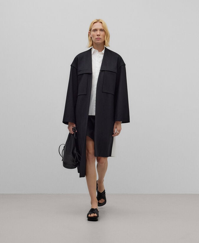 Adolfo dominguez Abrigo asimétrico pieza en espalda mujer
