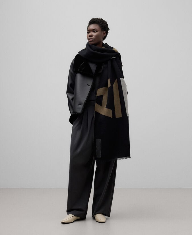 Adolfo Dominguez Bufanda Jacquard Maxi Logo Mujer