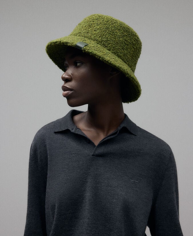 Adolfo Dominguez Gorro Textura Verde Mujer