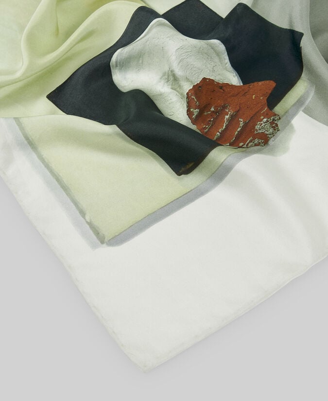 Adolfo Dominguez Pañuelo Cuadrado En Seda Mujer