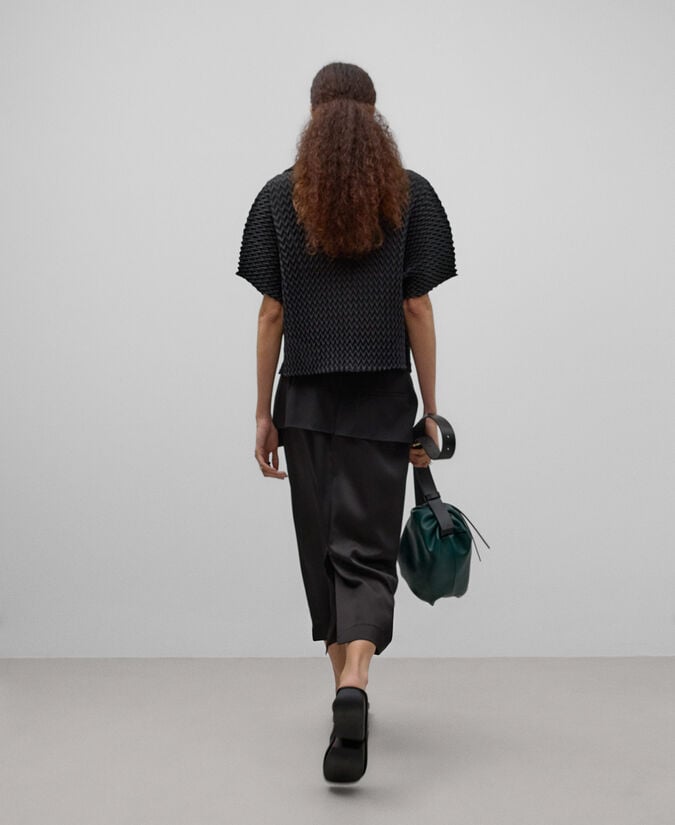 Adolfo Dominguez Polo Crinkle Zigzag Negro Mujer