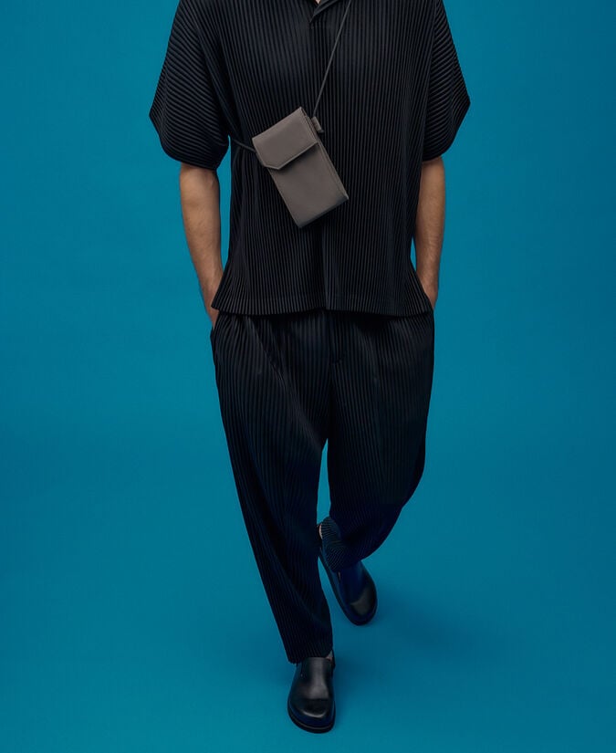 Adolfo Dominguez Portamóvil Solapa Topo Hombre