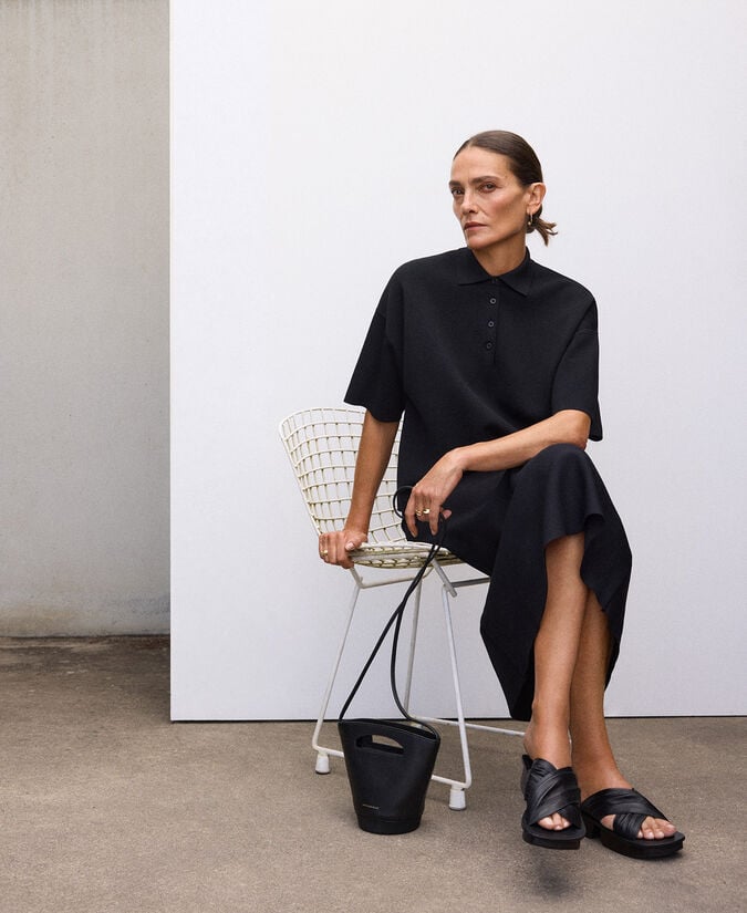 Adolfo Dominguez Sandalia Plataforma Negra Mujer