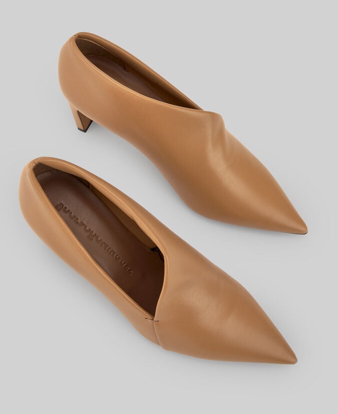 Adolfo dominguez Zapato salón abotinado mujer