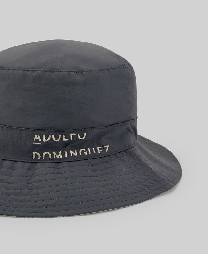 Adolfo dominguez Sombrero impermeable reversible mujer
