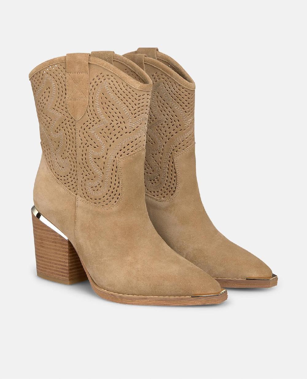 Alma En Pena BOTÍN COWBOY DETALLES BORDADOS