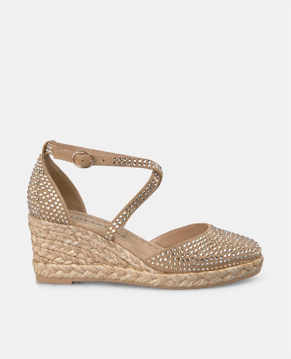 Alma en pena CUÑA CUBIERTA DE BRILLOS