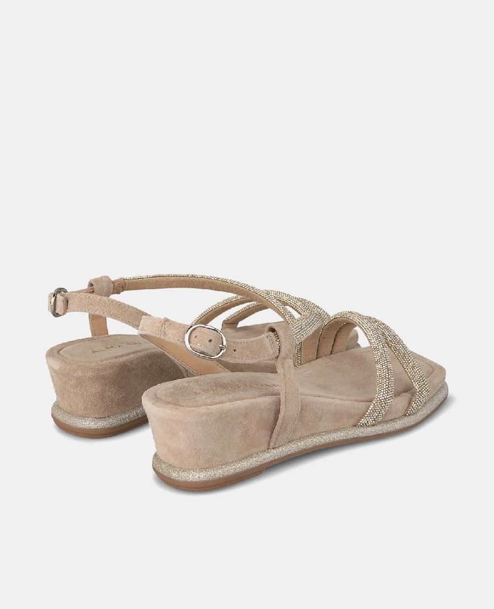 Alma En Pena CUÑA MEDIA CON TIRAS