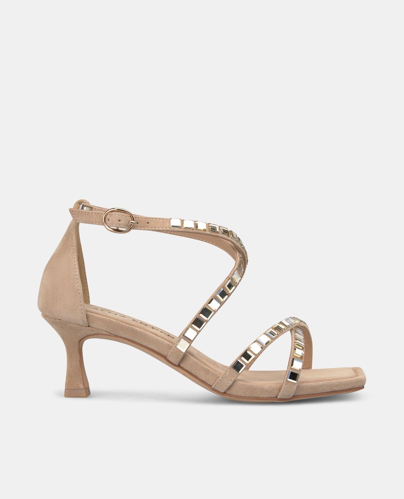 Alma en pena SANDALIA CON TIRAS JOYA