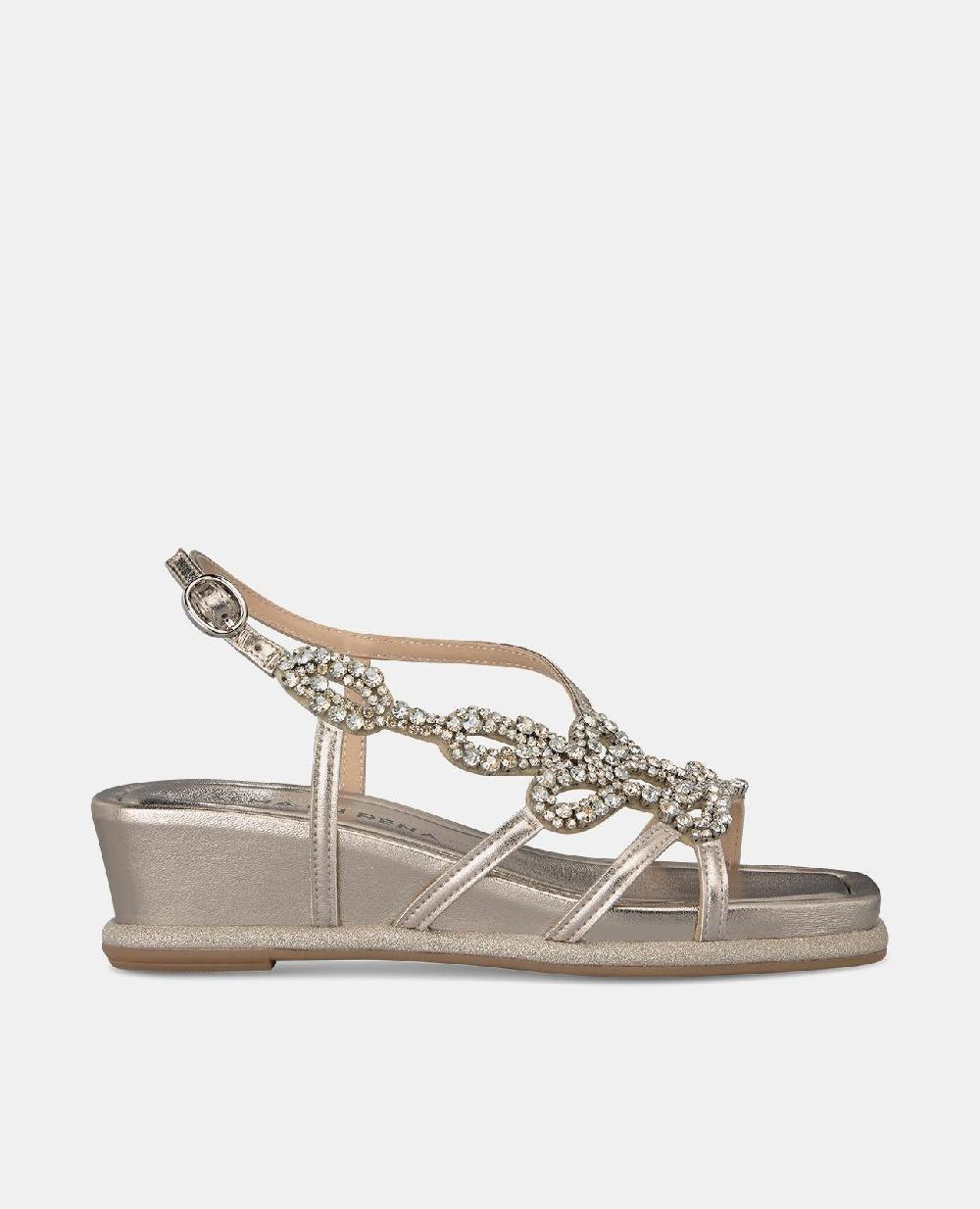 Alma en pena SANDALIA CUÑA TACÓN MEDIO