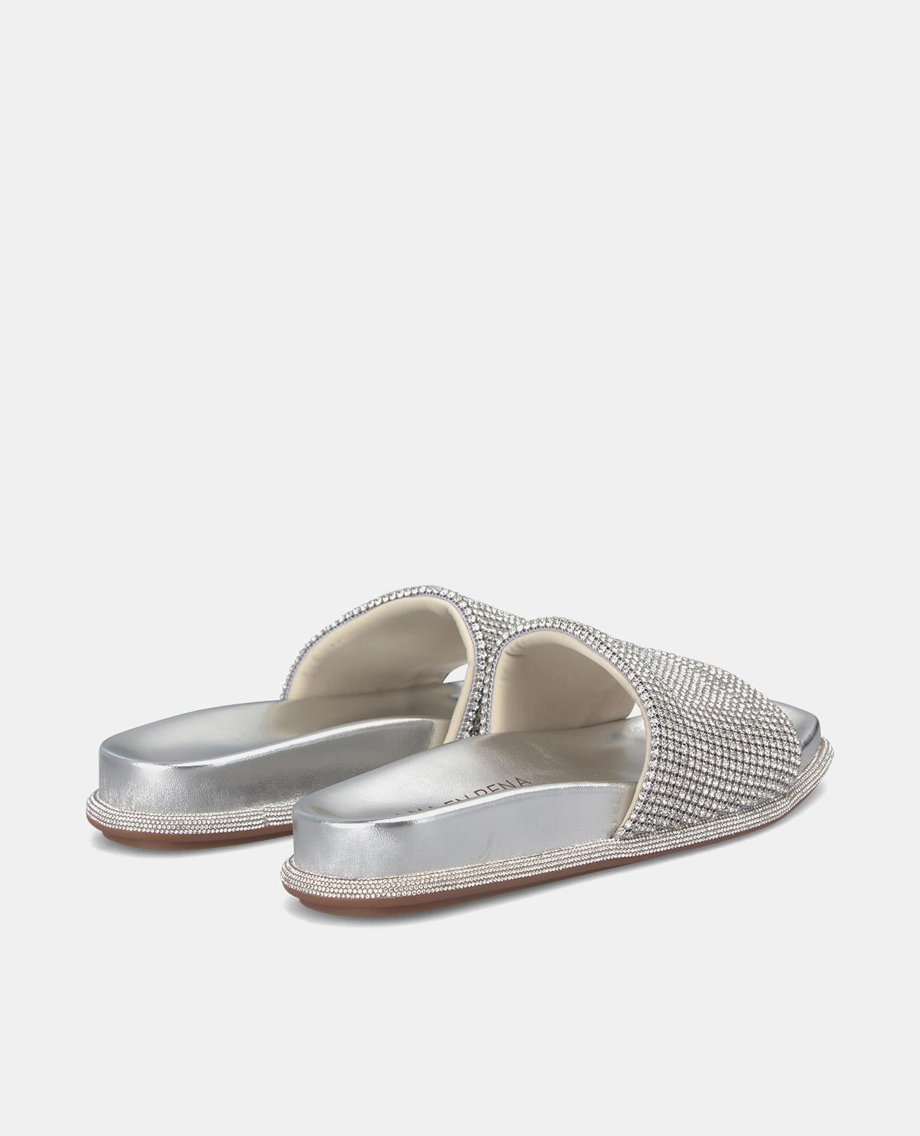 Alma En Pena SANDALIA PLANA TIRA STRASS