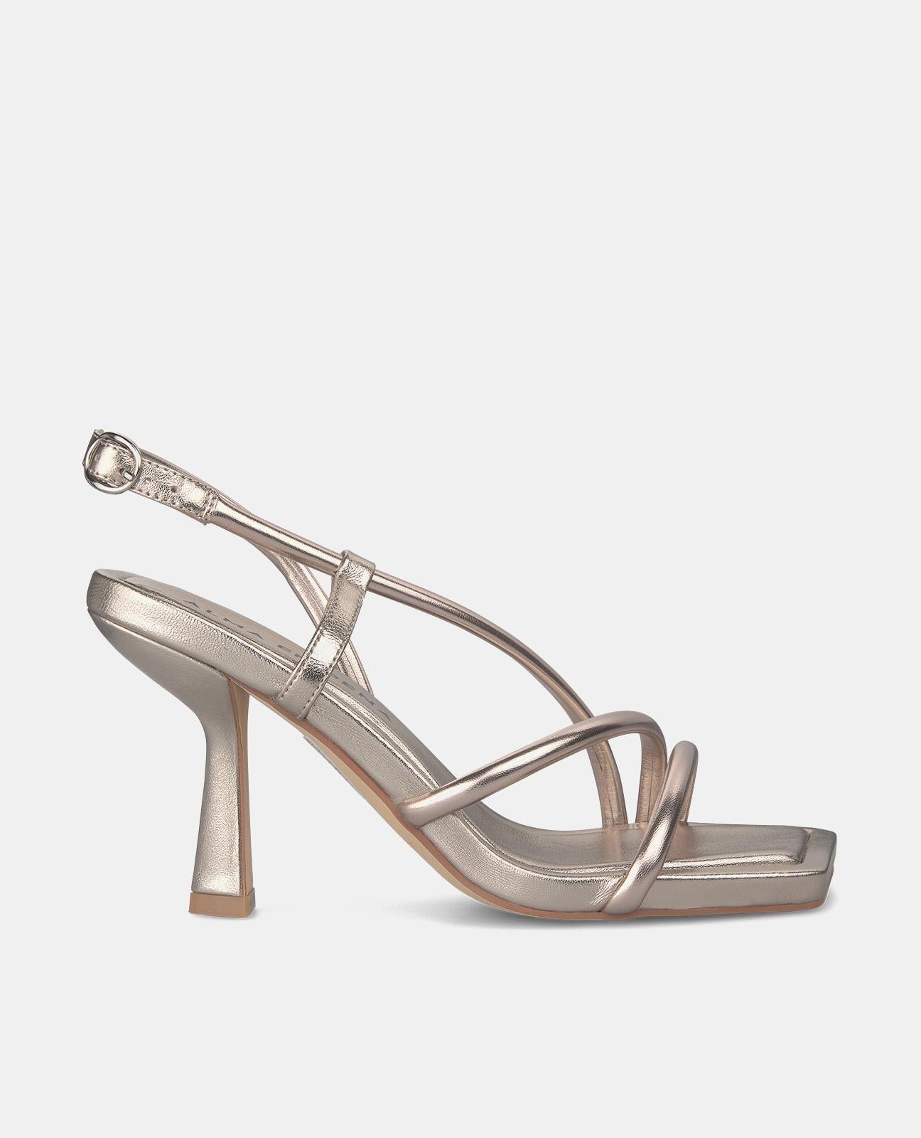 Alma en pena SANDALIA TACÓN AGUJA