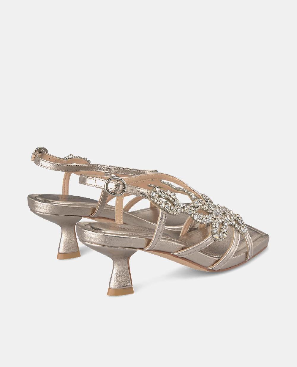 Alma En Pena SANDALIA TACÓN BAJO DETALLE