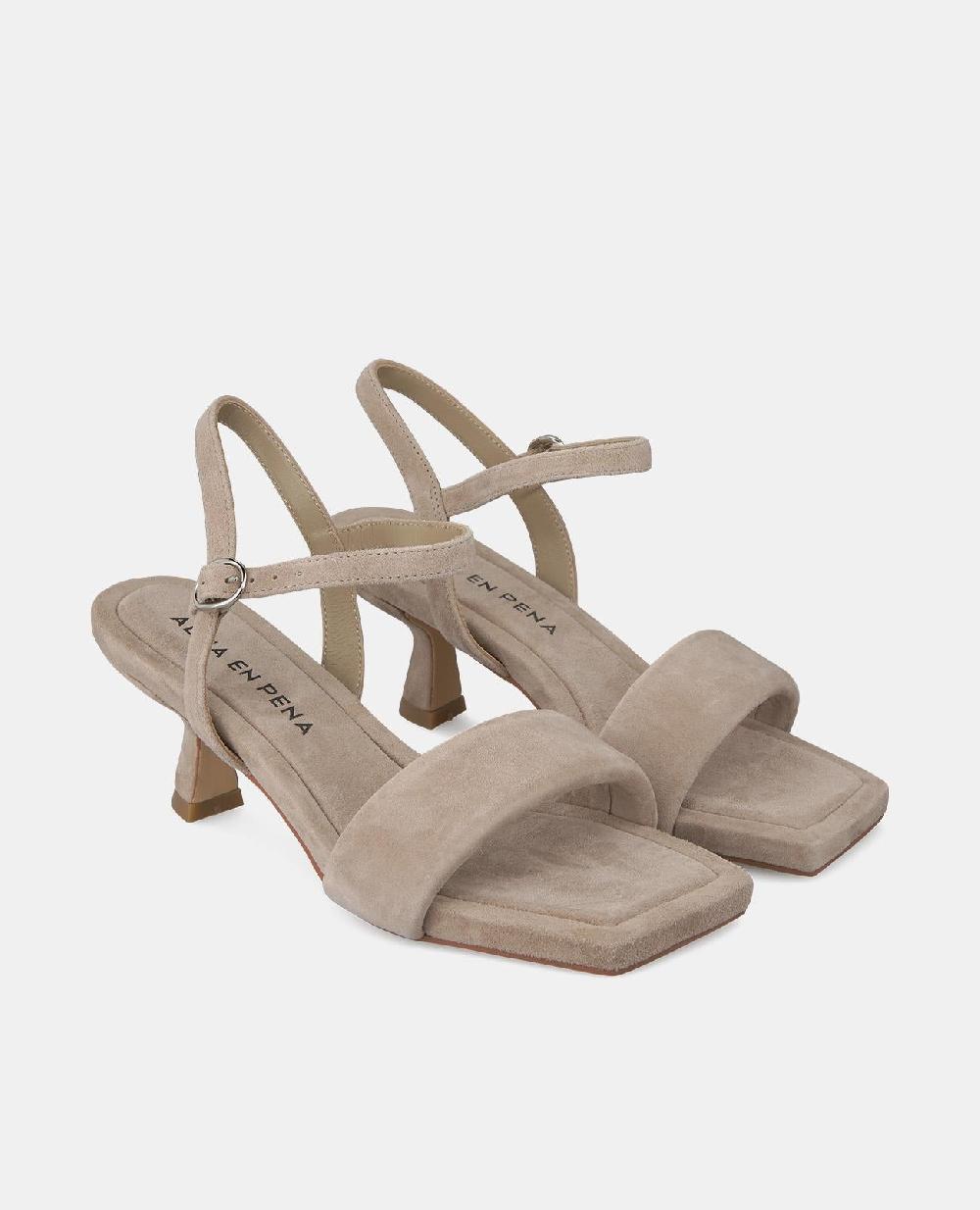 Alma En Pena SANDALIA TACÓN BAJO PULSERA