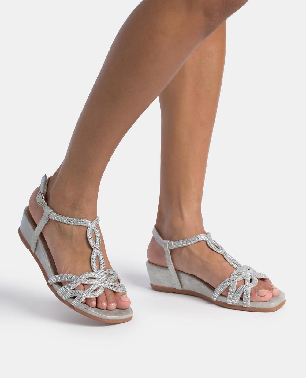 Alma En Pena SANDALIA TACÓN MEDIO BRILLOS