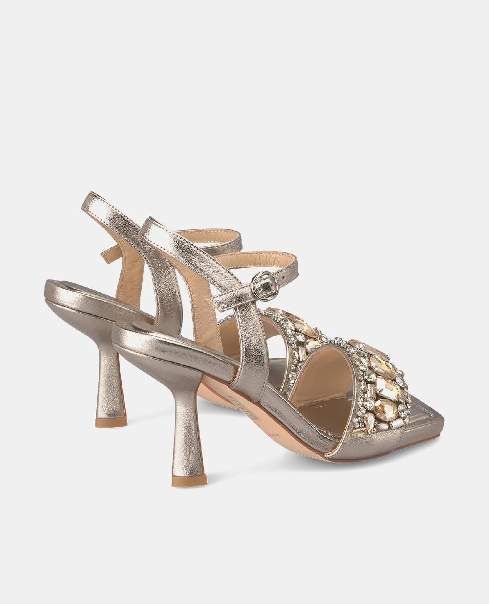 Alma En Pena SANDALIA TACÓN PUNTERA CUADRADA