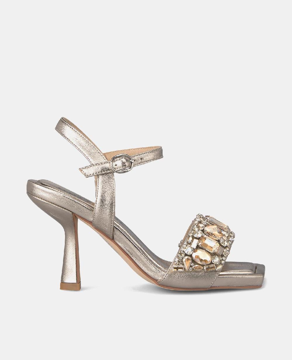 Alma en pena SANDALIA TACÓN PUNTERA CUADRADA