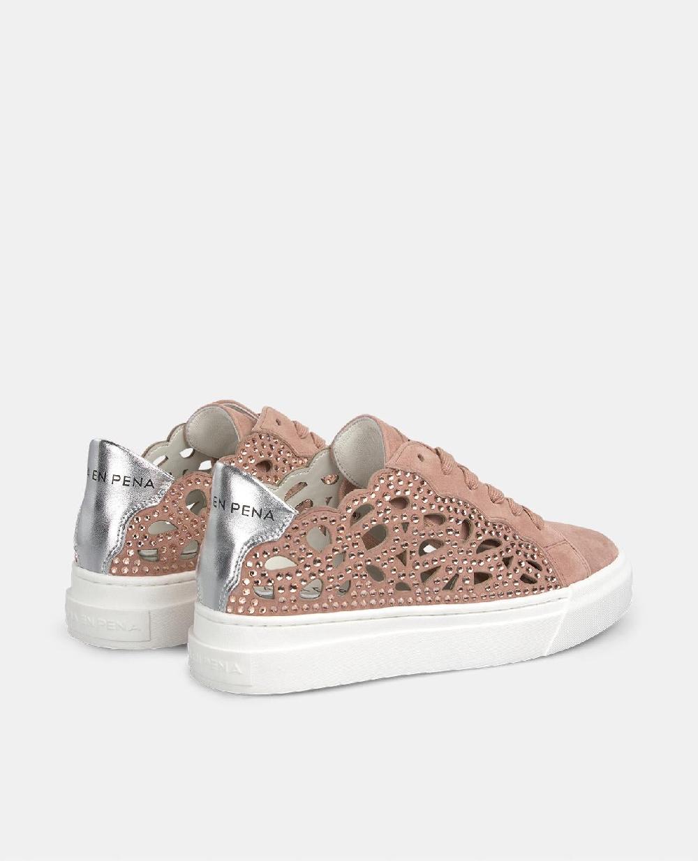 Alma En Pena SNEAKER CON CALADO