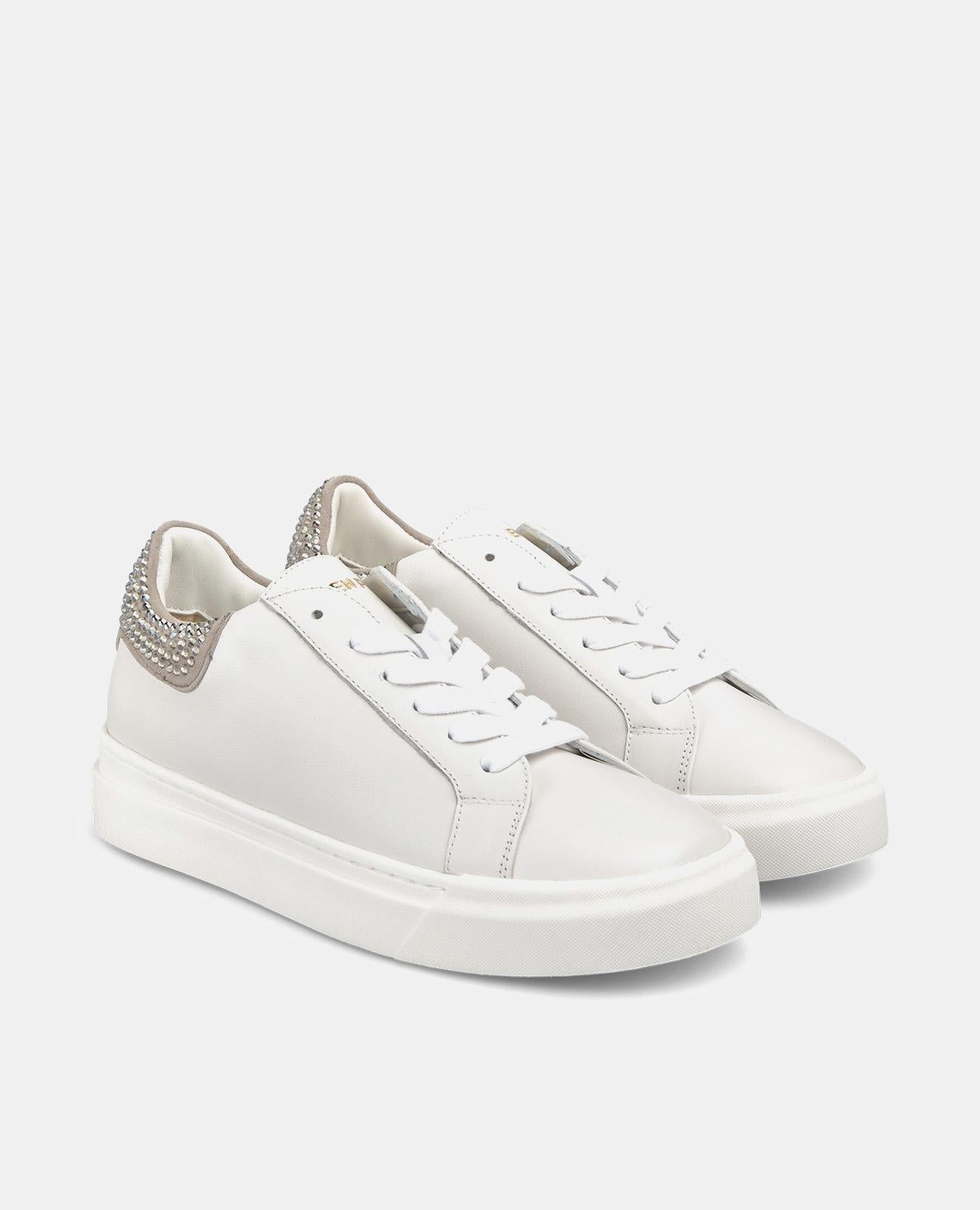 Alma En Pena SNEAKER CON DETALLE