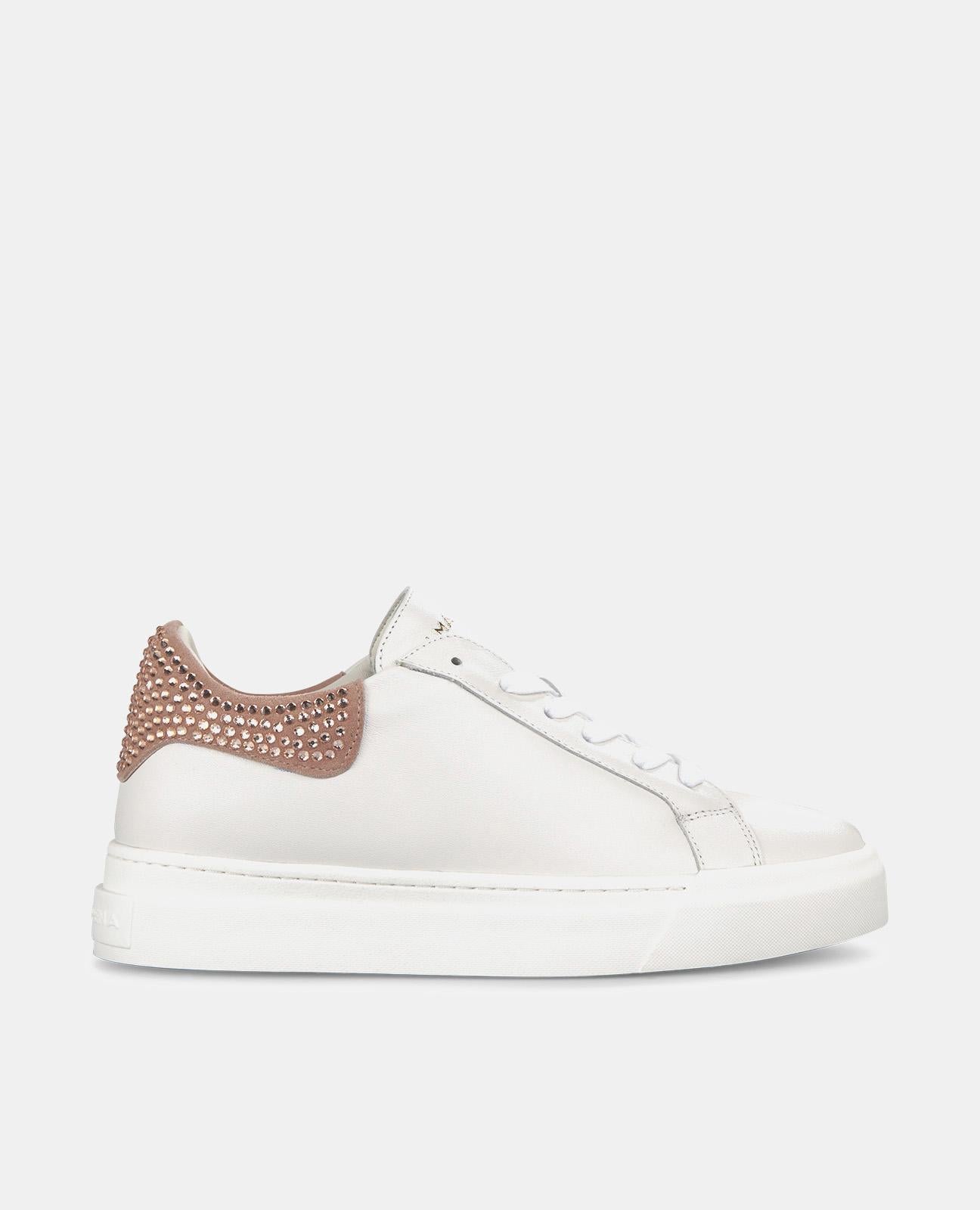 Alma en pena SNEAKER CON DETALLE