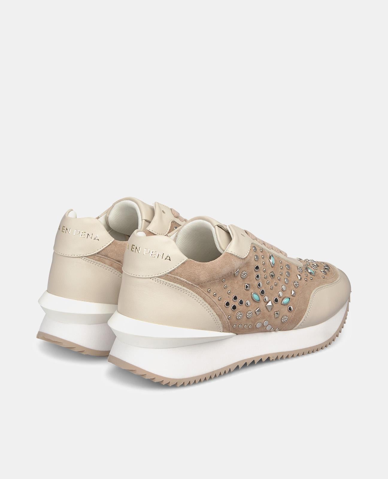 Alma En Pena ZAPATILLAS CON TACHAS