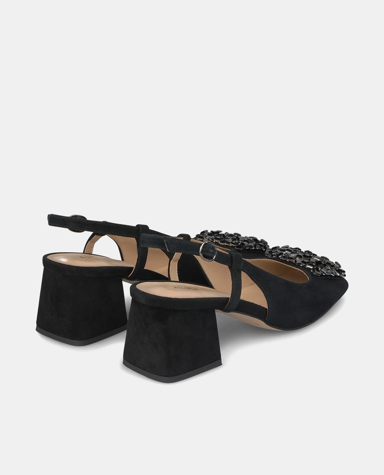 Alma En Pena ZAPATO ADORNO CUADRADO