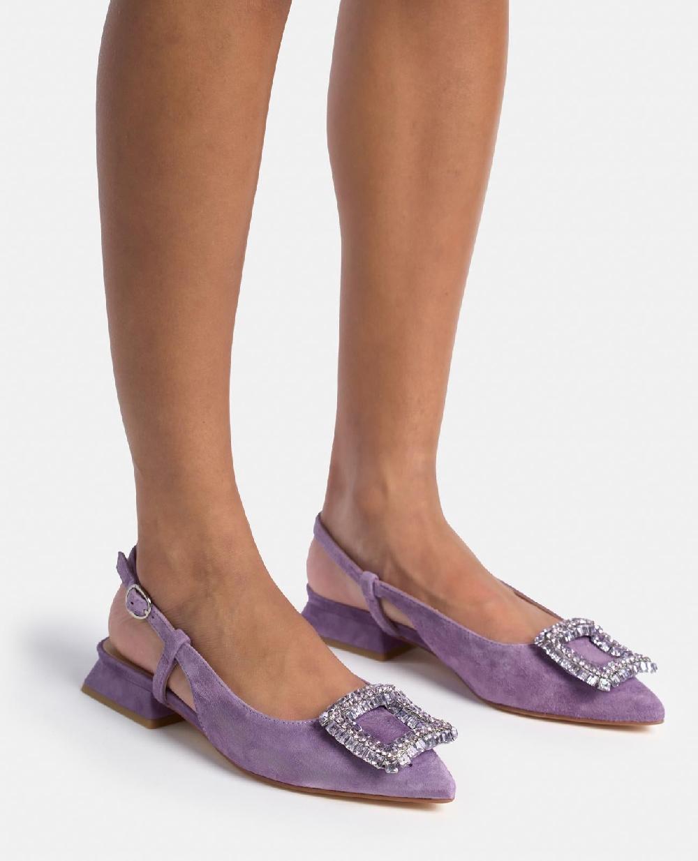 Alma En Pena ZAPATO CON BROCHE PLANO