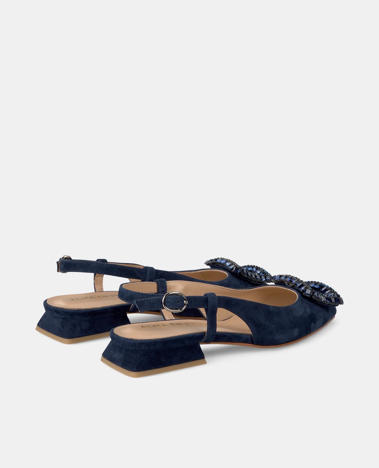 Alma En Pena ZAPATO CON BROCHE PLANO