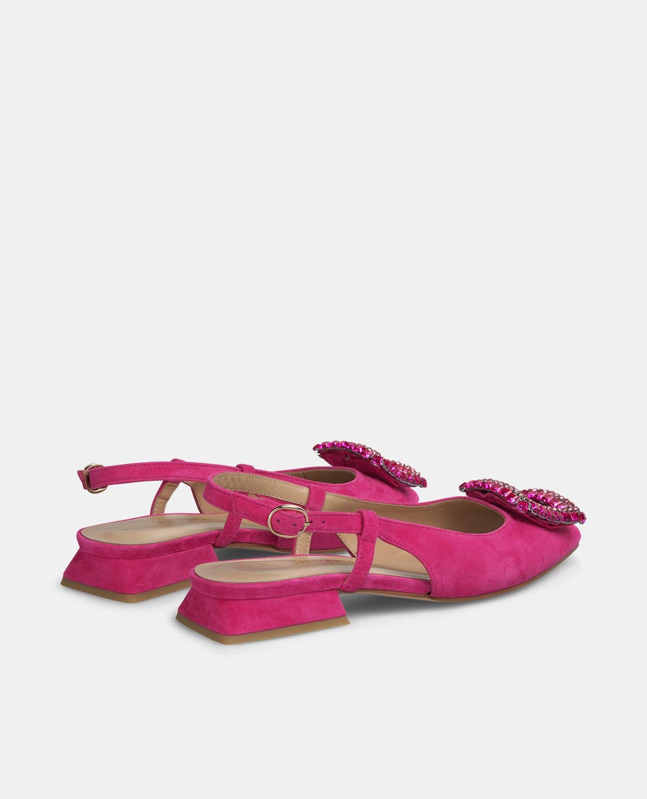 Alma En Pena ZAPATO CON BROCHE PLANO