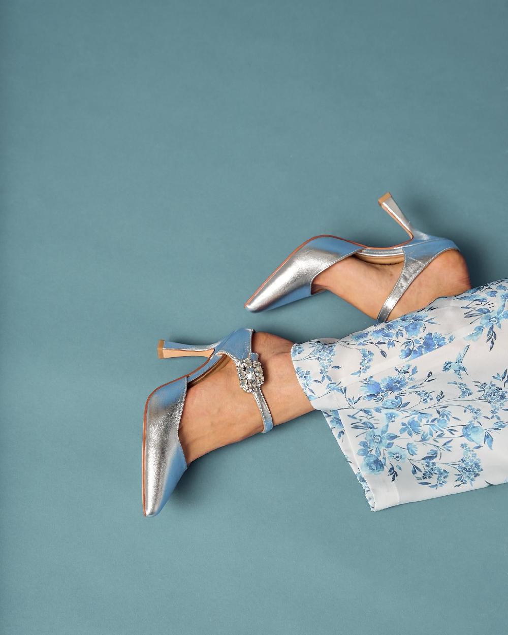 Alma en pena ZAPATO DESTALONADO HEBILLA JOYA