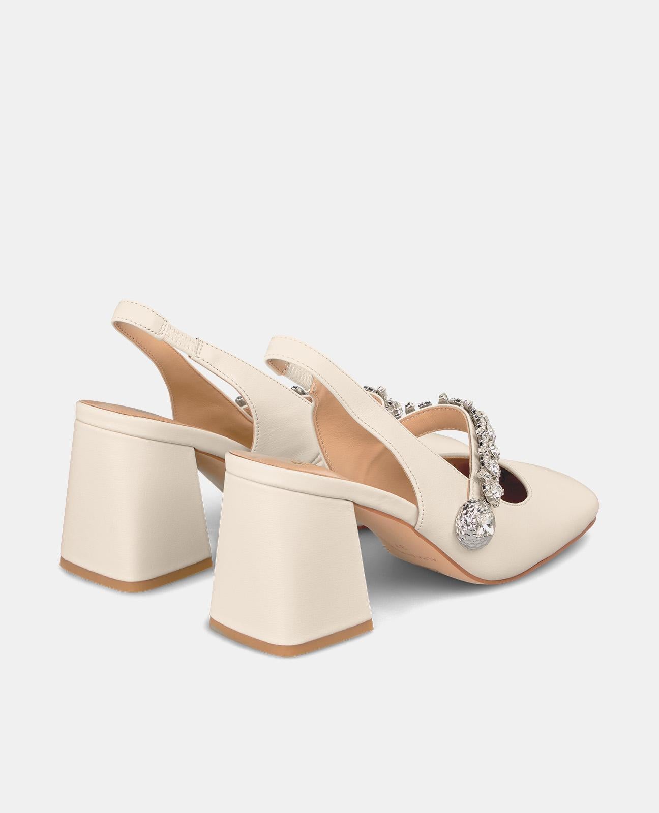 Alma En Pena ZAPATO TACÓN CON DETALLES