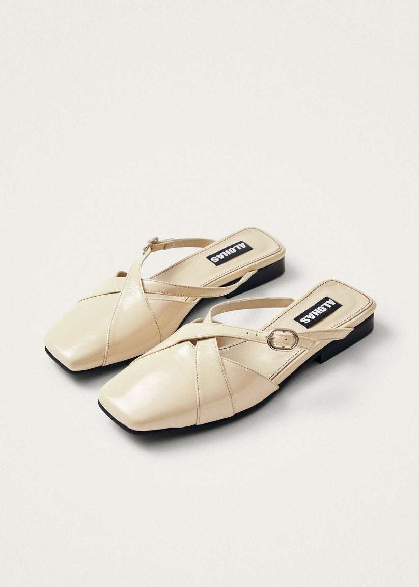 Alohas Adria Onix Mules De Cuero Color Crema
