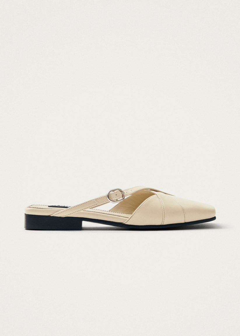 Alohas Adria Onix Mules de Cuero Color Crema