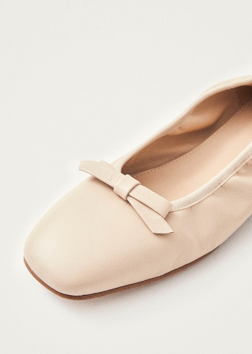 Alohas Freya Bailarinas De Piel Color Crema