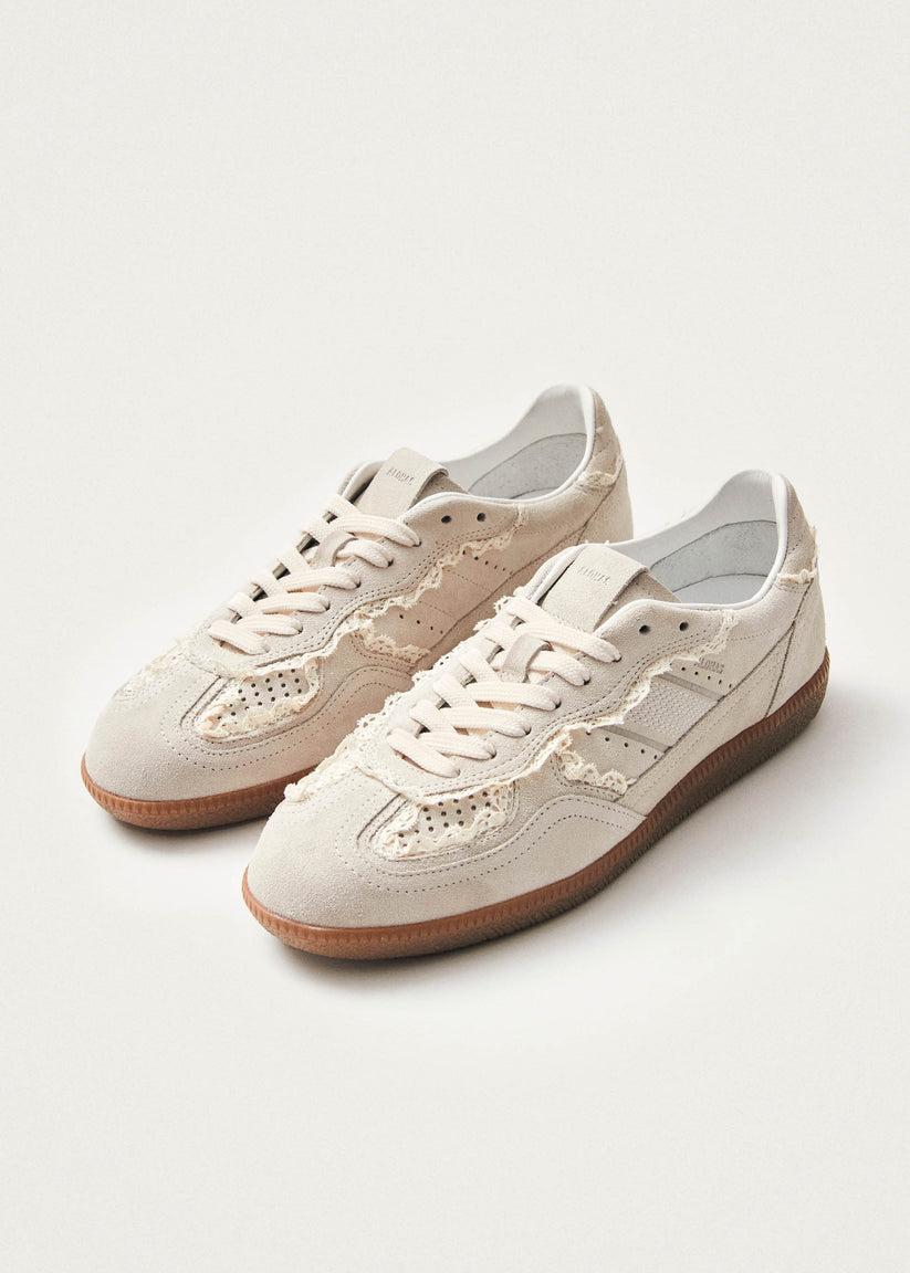 Alohas Tb.490 Zapatillas De Cuero Crema Con Crochet