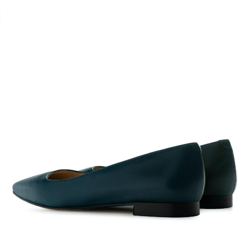 Andres Machado Bailarina En Piel Marino