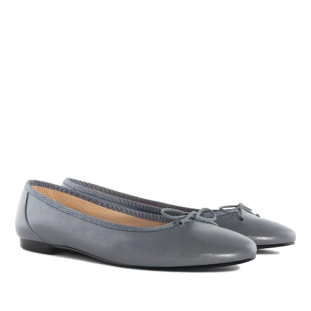 Andres machado Bailarina Piel Gris