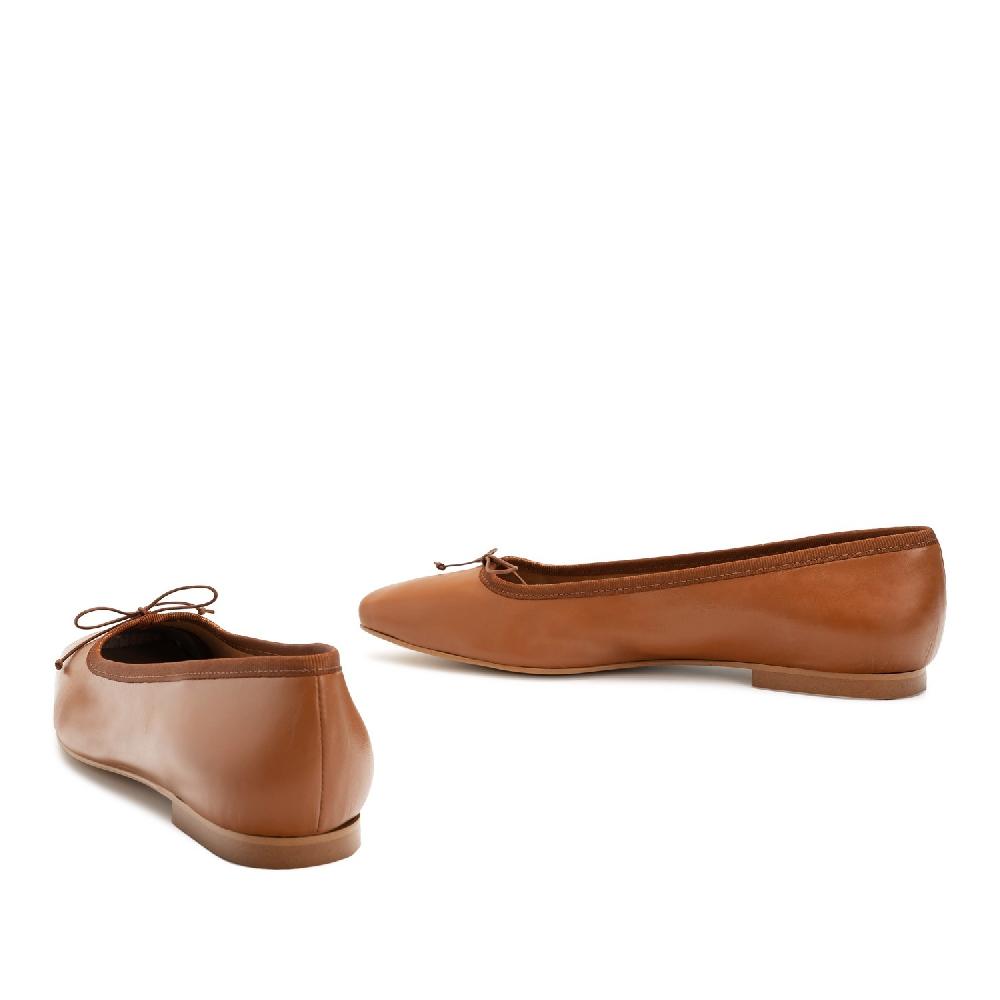 Andres Machado Bailarina Plana En Piel Marrón
