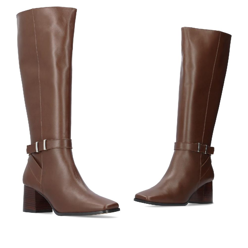 Andres Machado Bota Alta En Piel De Color Marrón